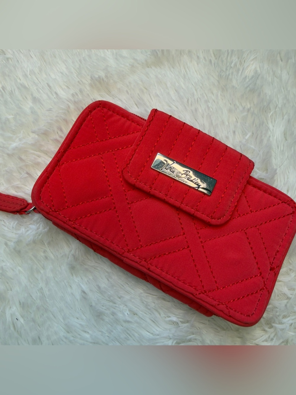 Vera Bradley Quilted Scarlet Wallet with Metal Logo - Picture 1 of 5